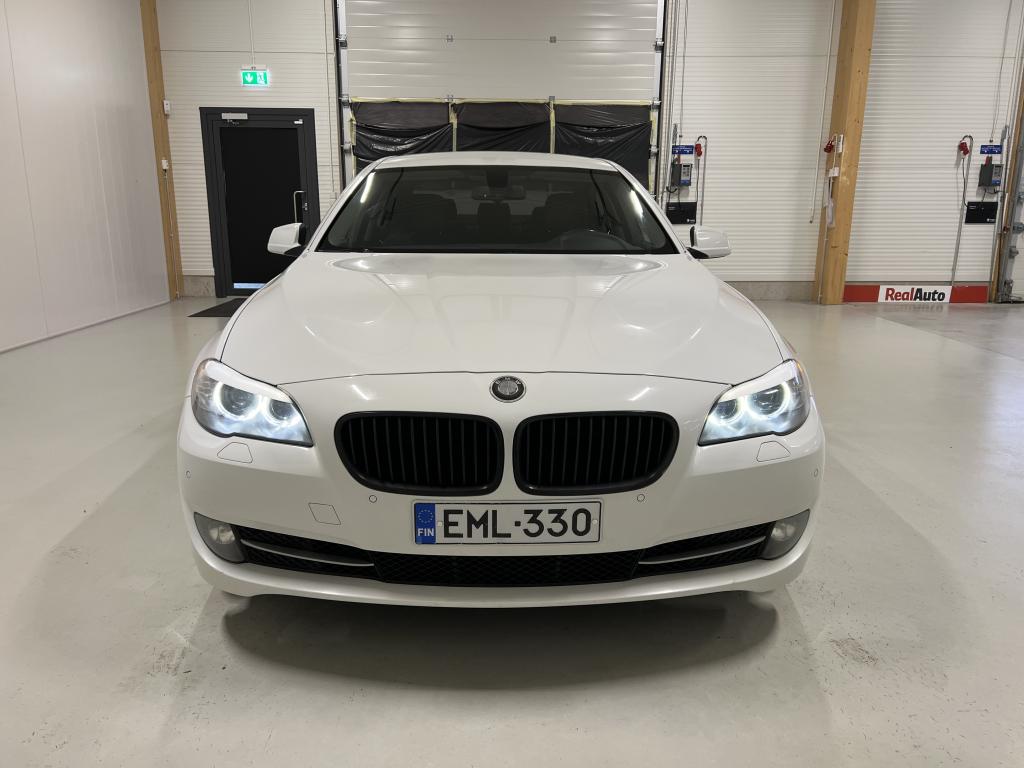 BMW 525d XDRIVE 10