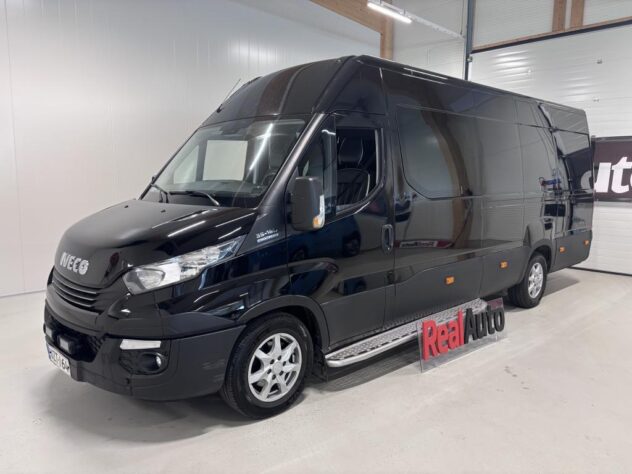 Iveco 35C18