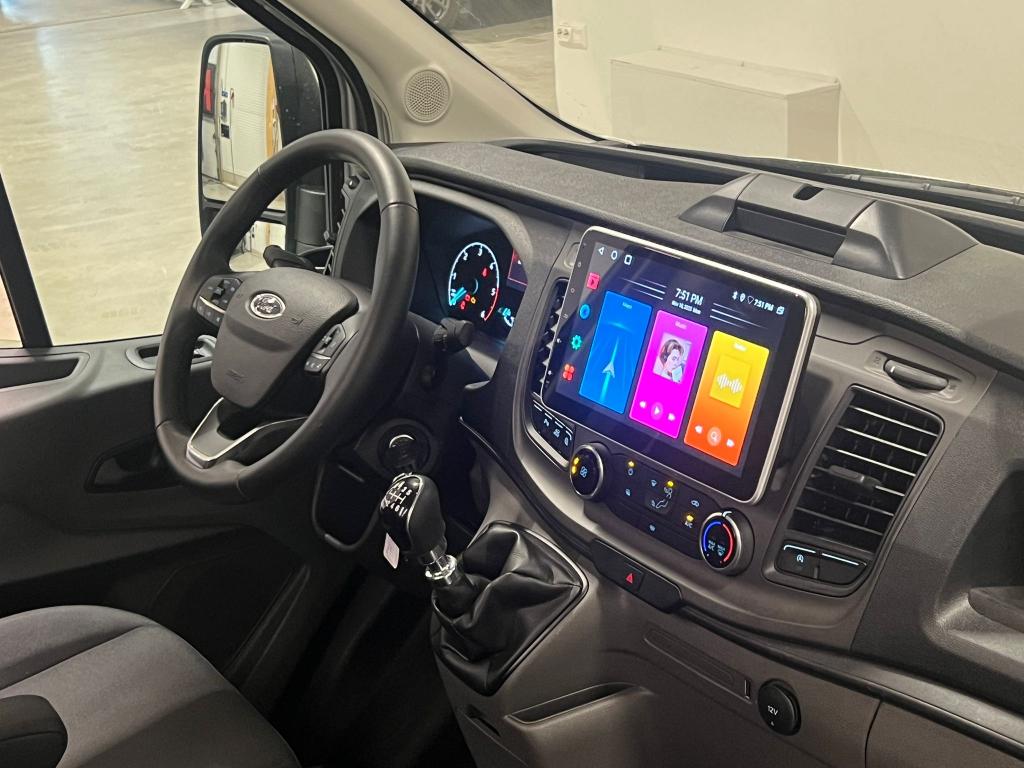 Ford Transit 7