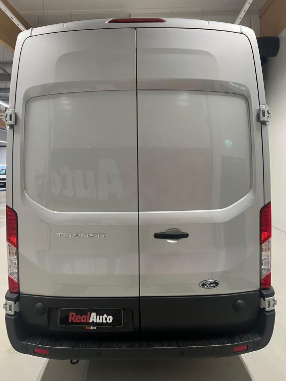 Ford Transit 12