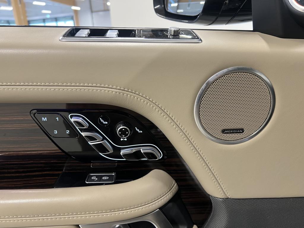 Land Rover Range Rover 6