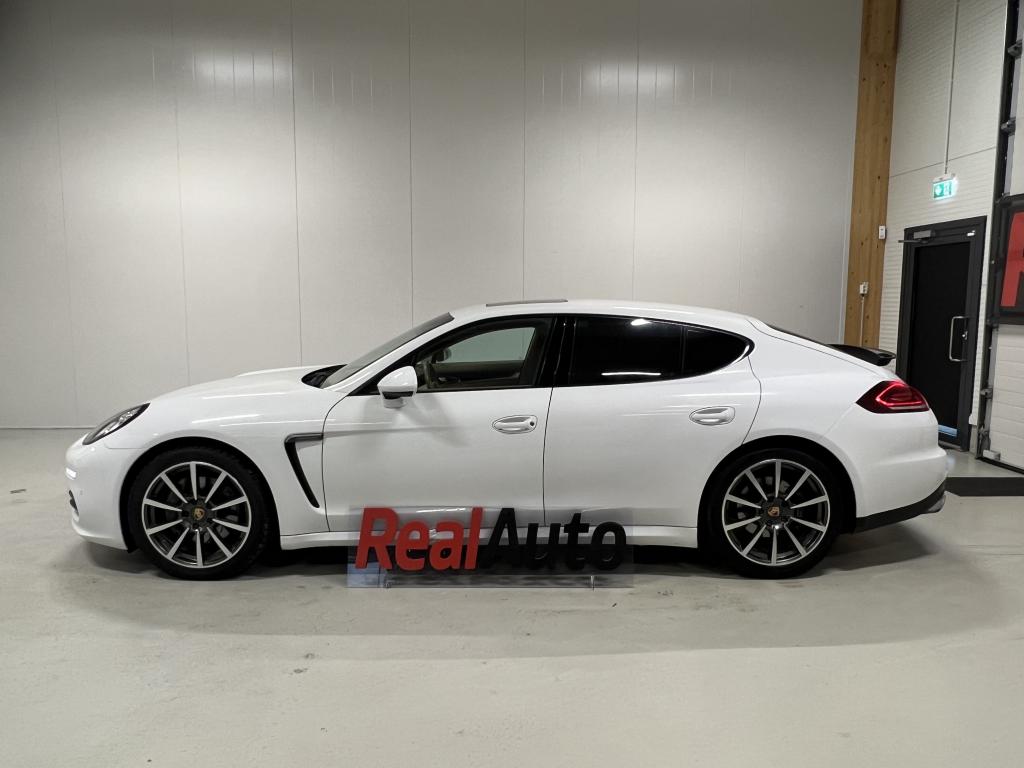 Porsche Panamera 13