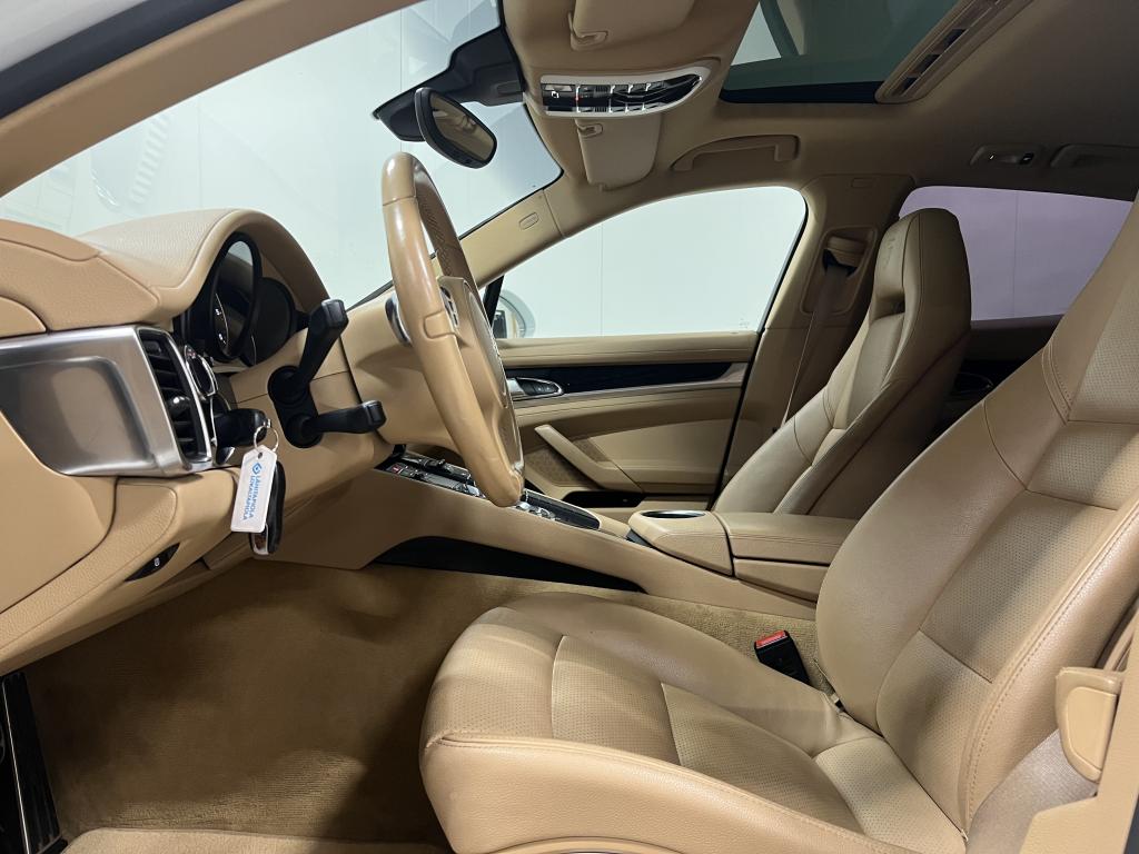 Porsche Panamera 5