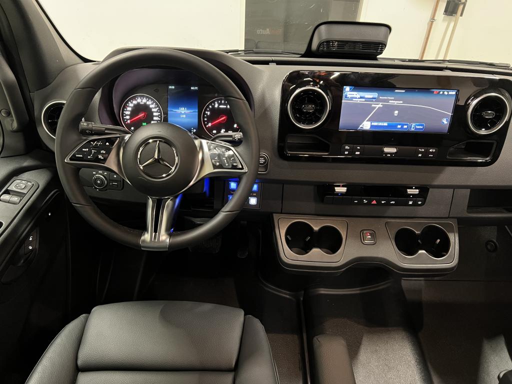 Mercedes-Benz Sprinter 3