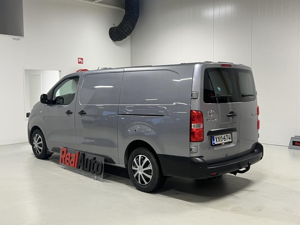 Toyota Proace 14
