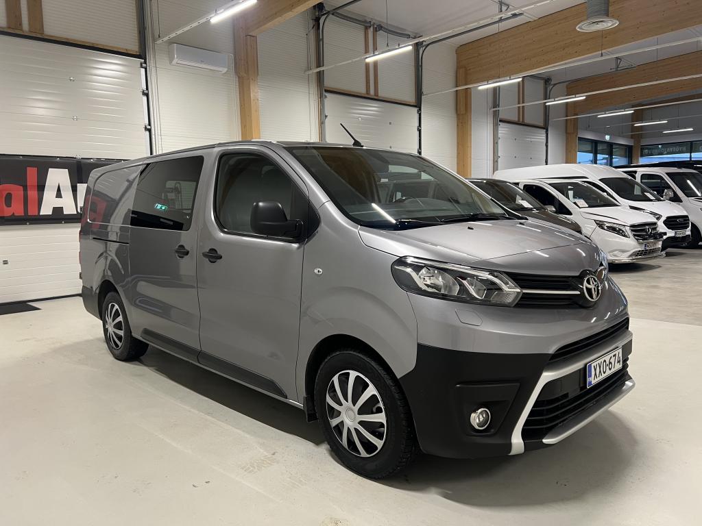 Toyota Proace 11