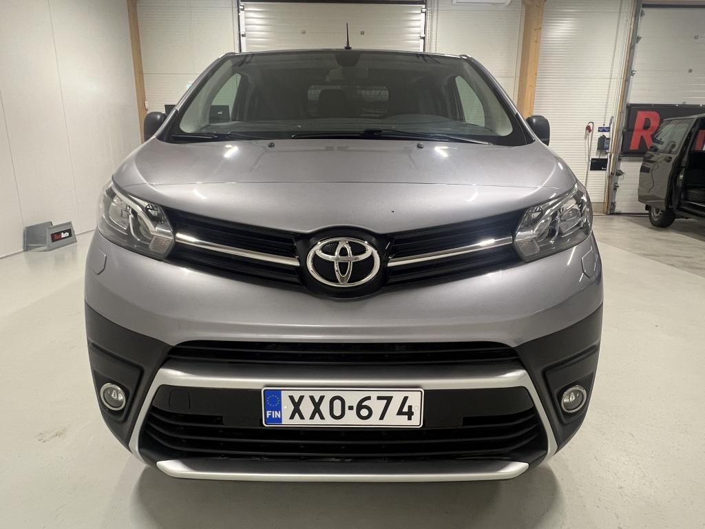 Toyota Proace 12
