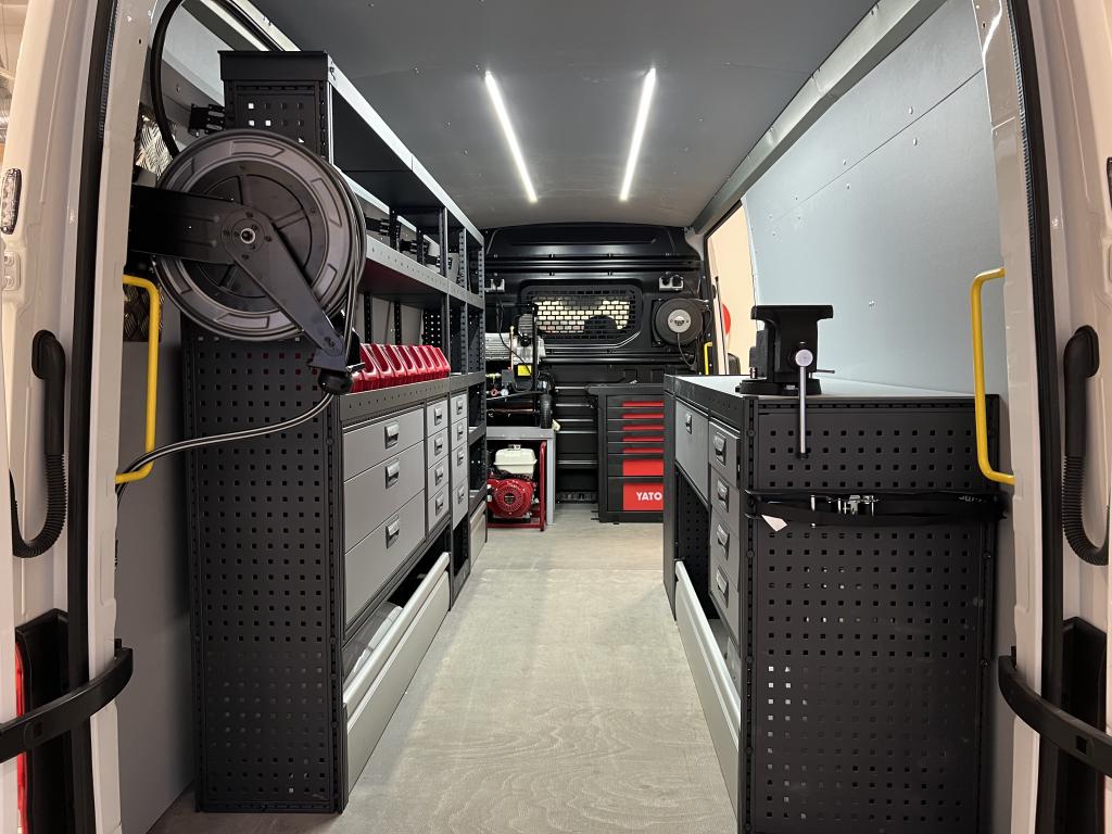 Volkswagen CRAFTER 1