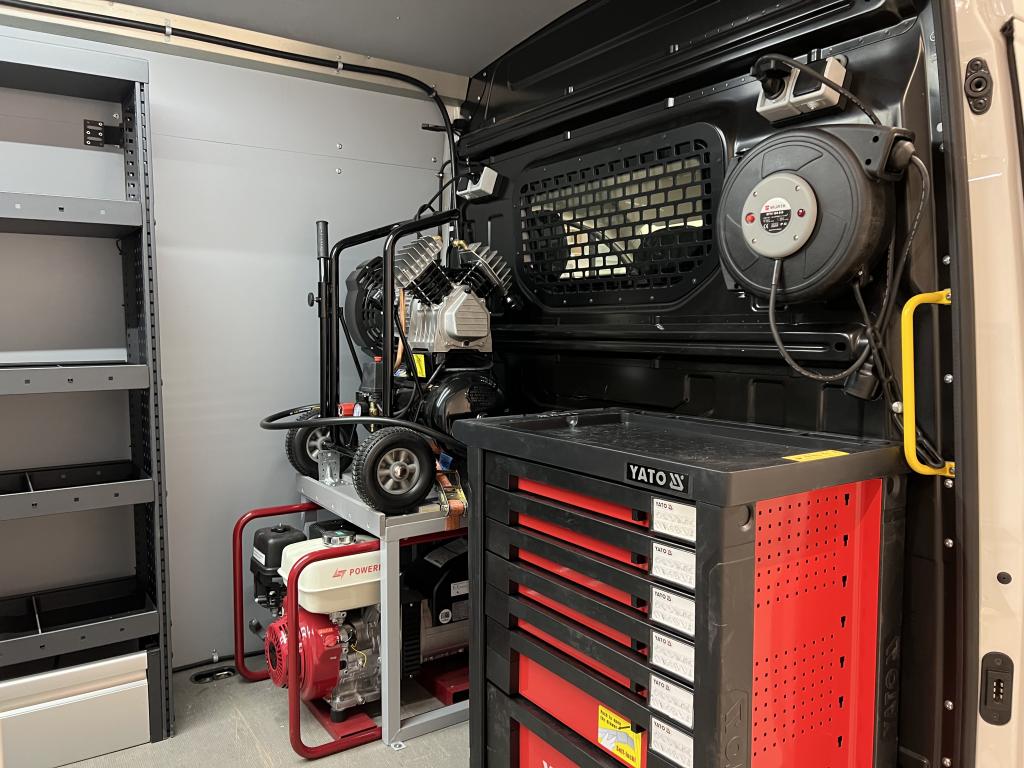 Volkswagen CRAFTER 4