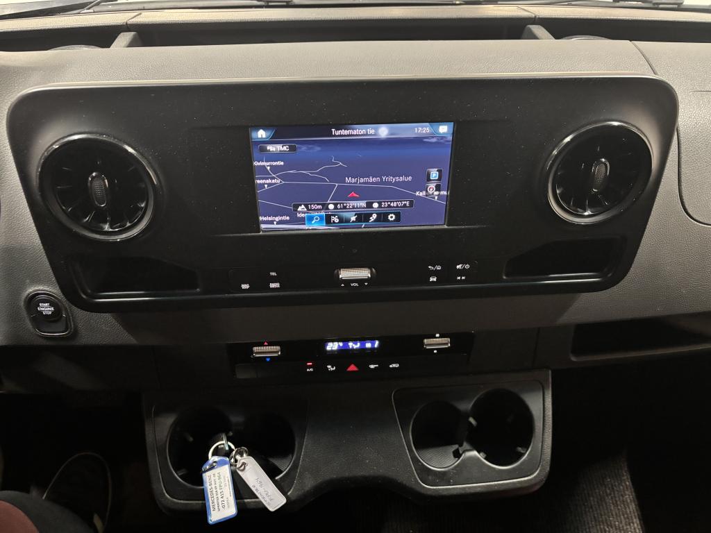 Mercedes-Benz Sprinter 7