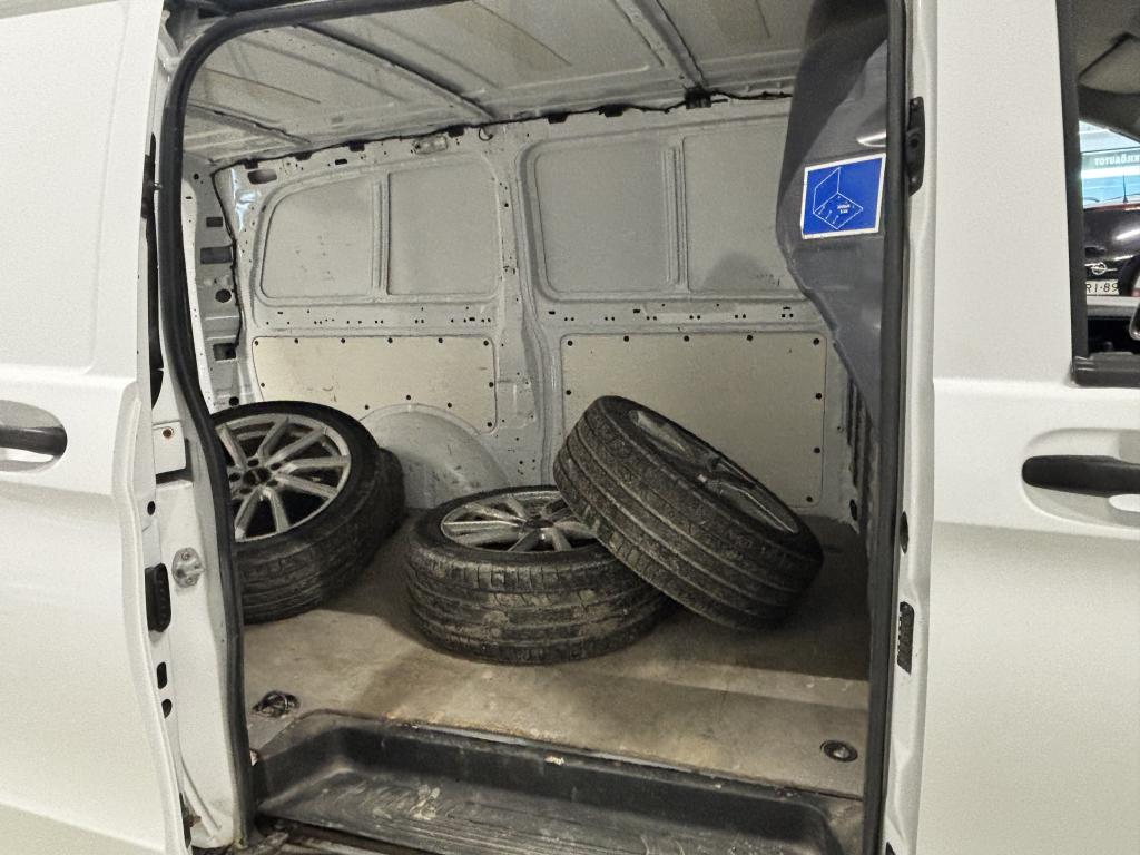 Mercedes-Benz Vito 10