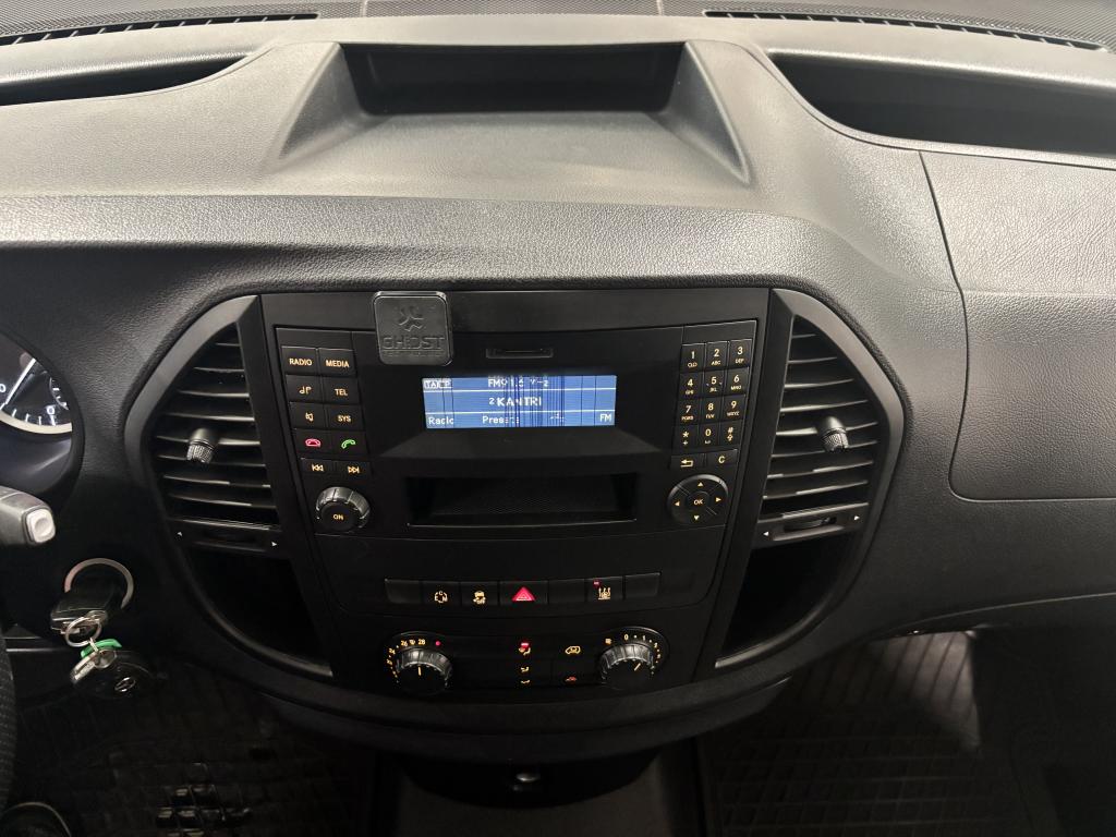 Mercedes-Benz Vito 4