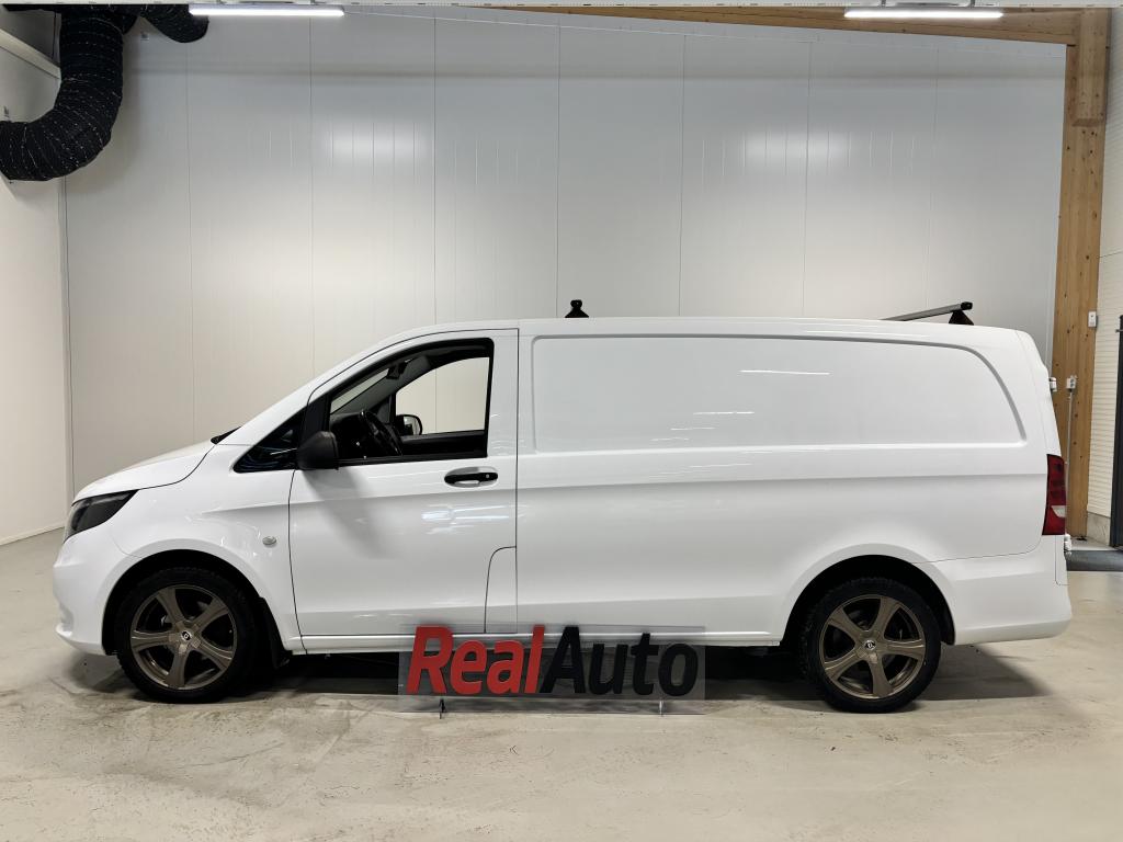Mercedes-Benz Vito 12