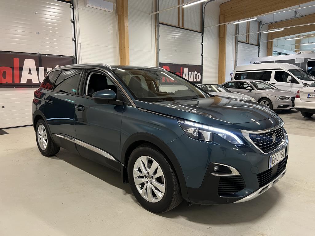 Peugeot 5008 8