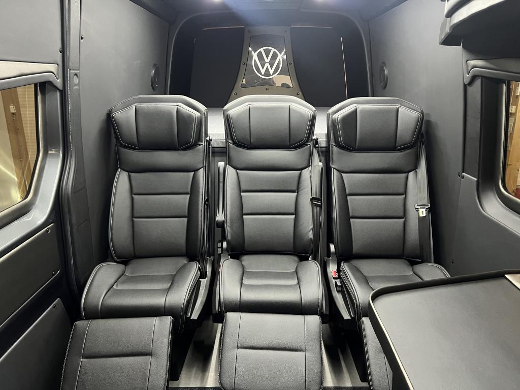 Volkswagen CRAFTER 8