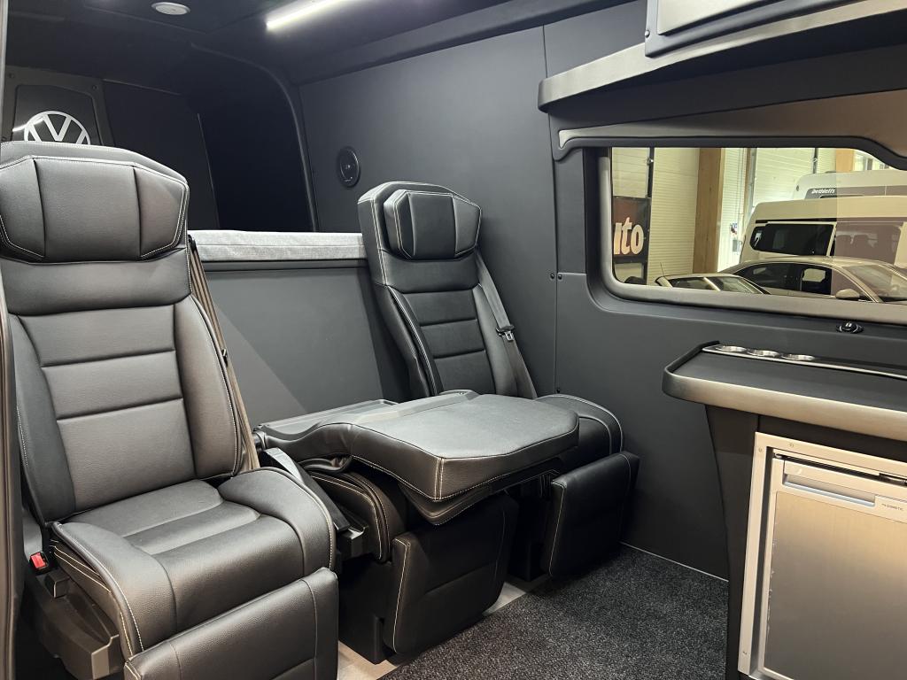 Volkswagen CRAFTER 9