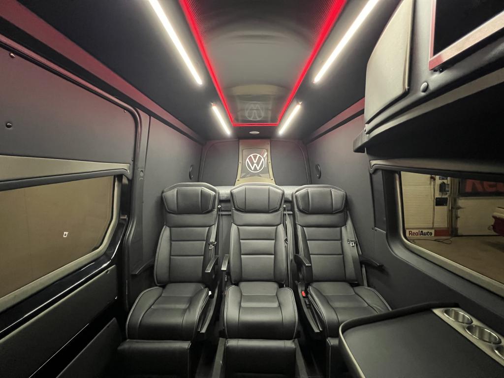 Volkswagen CRAFTER 6