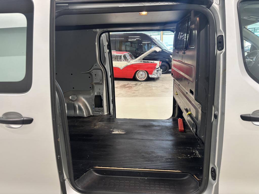 Toyota Proace 6