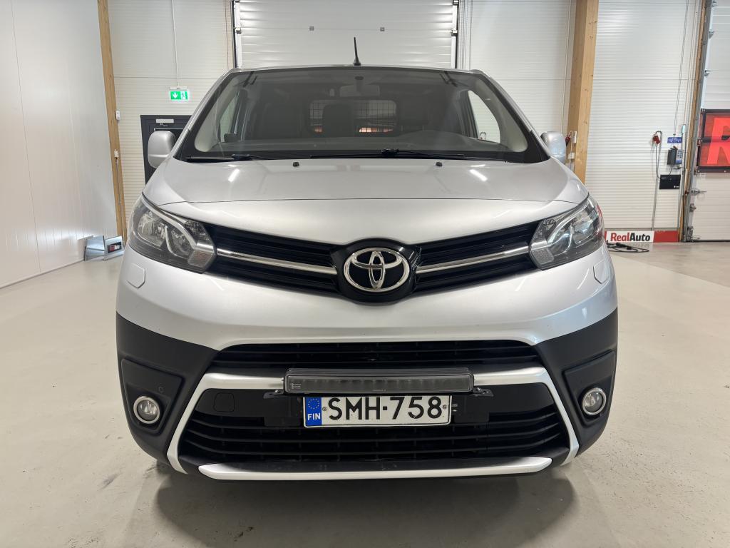 Toyota Proace 12
