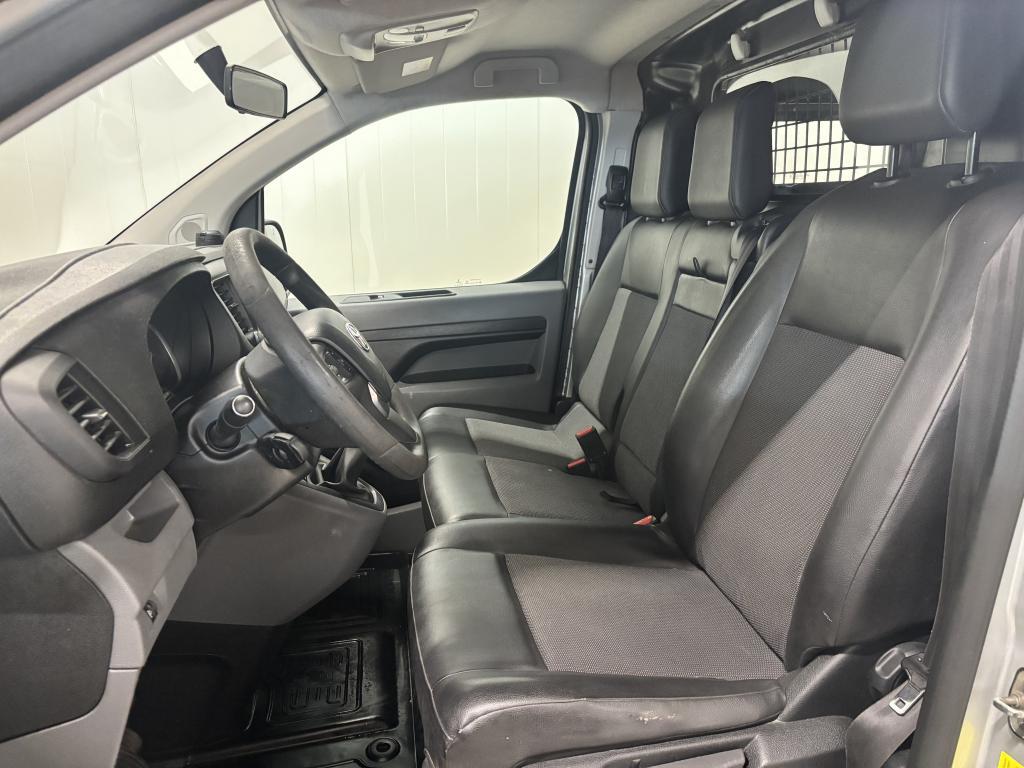 Toyota Proace 11