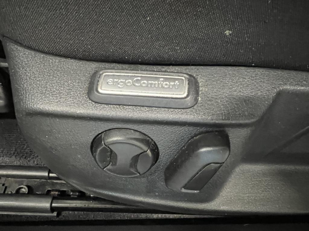 Volkswagen Passat 2
