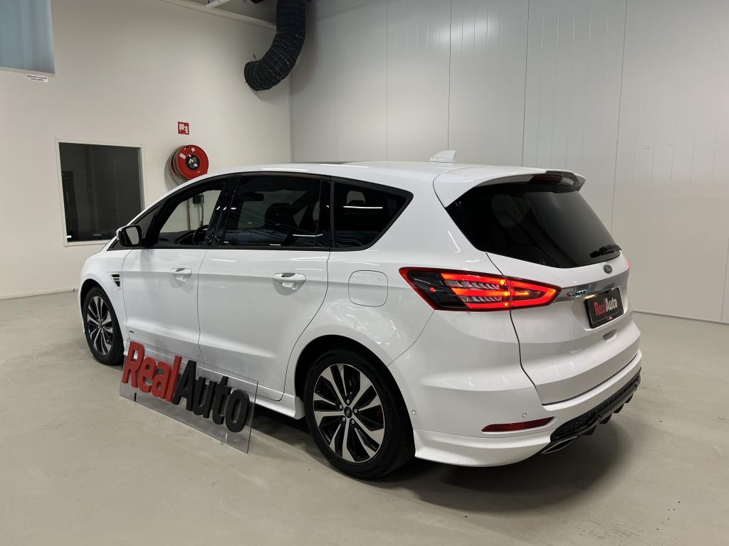 Ford S-MAX 12