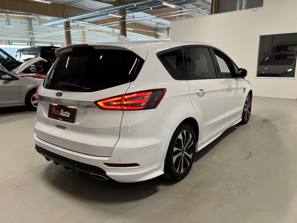 Ford S-MAX 14