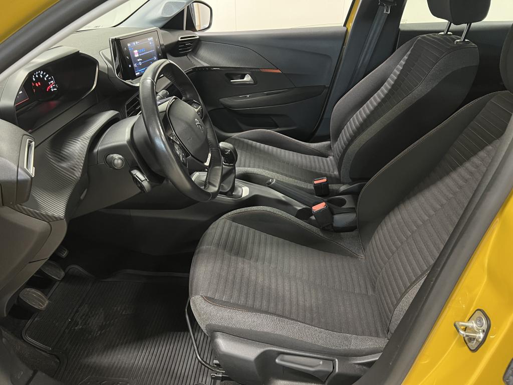 Peugeot 208 8