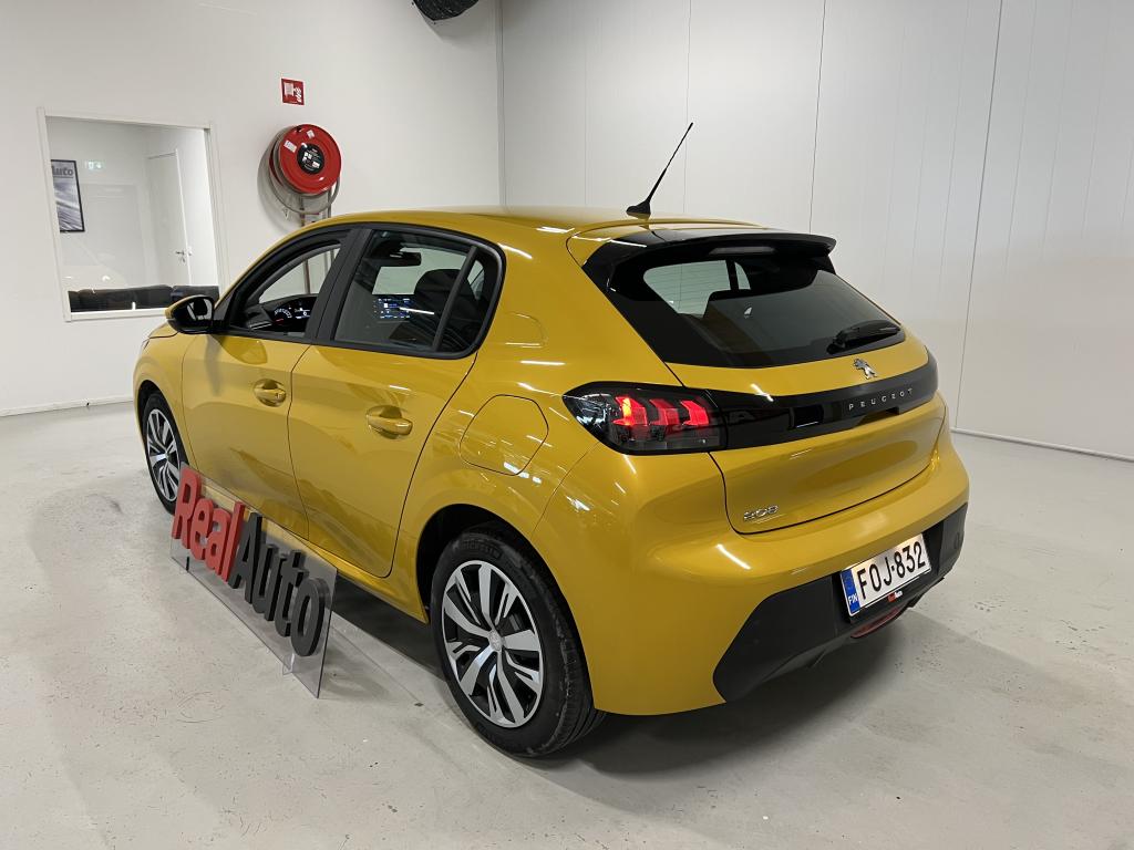 Peugeot 208 9