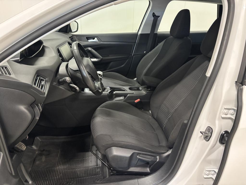 Peugeot 308 6