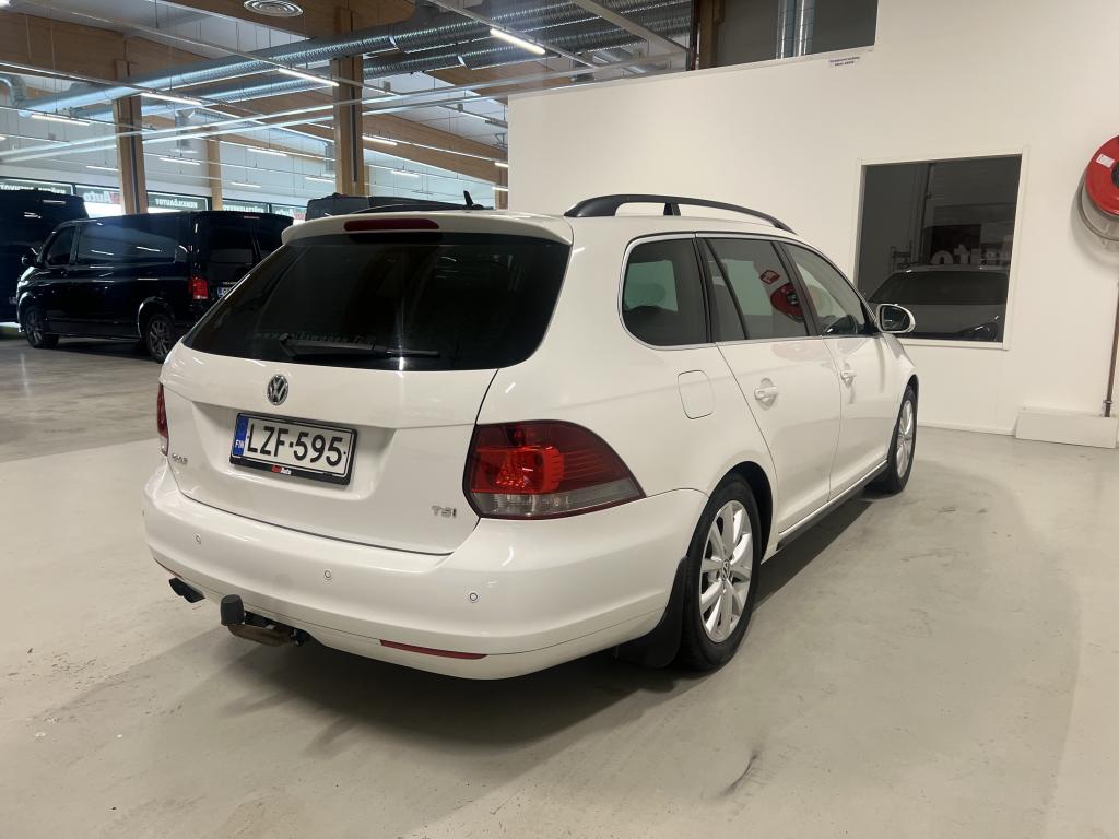 Volkswagen GOLF 10