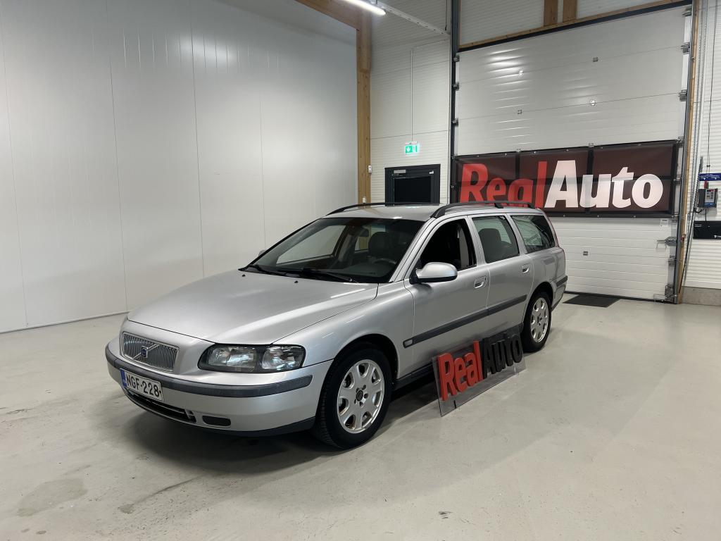 Volvo V70 1