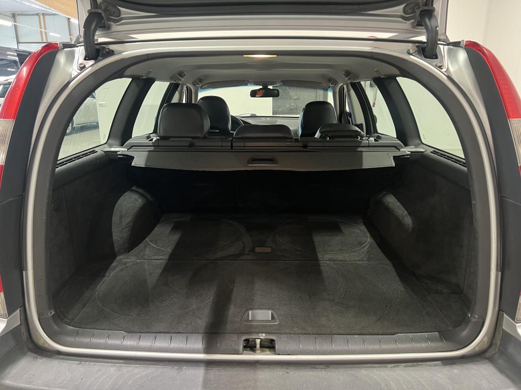 Volvo V70 4
