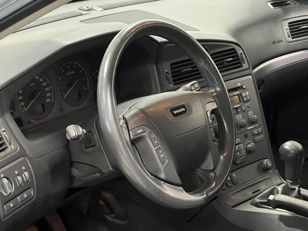 Volvo V70 8